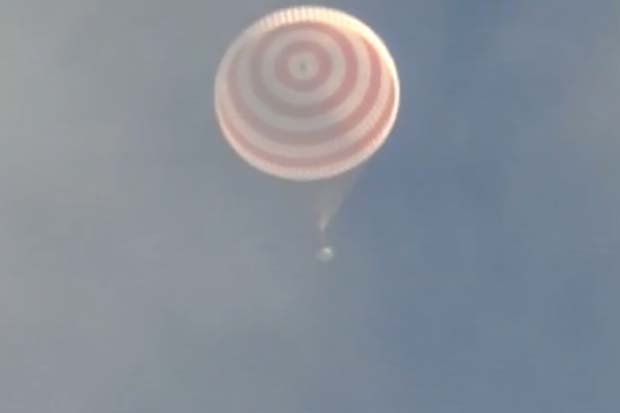 International Space Station's Expedition 49 Crew Lands In Kazakhstan | Video