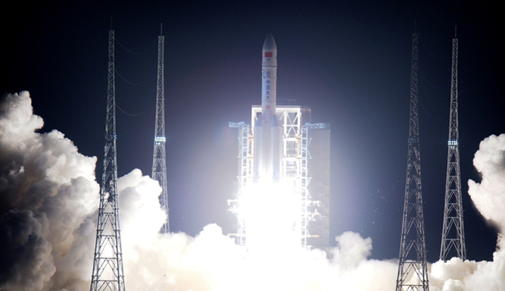 China Launches Heavy-Lift Long March 5 Rocket for 1st Time