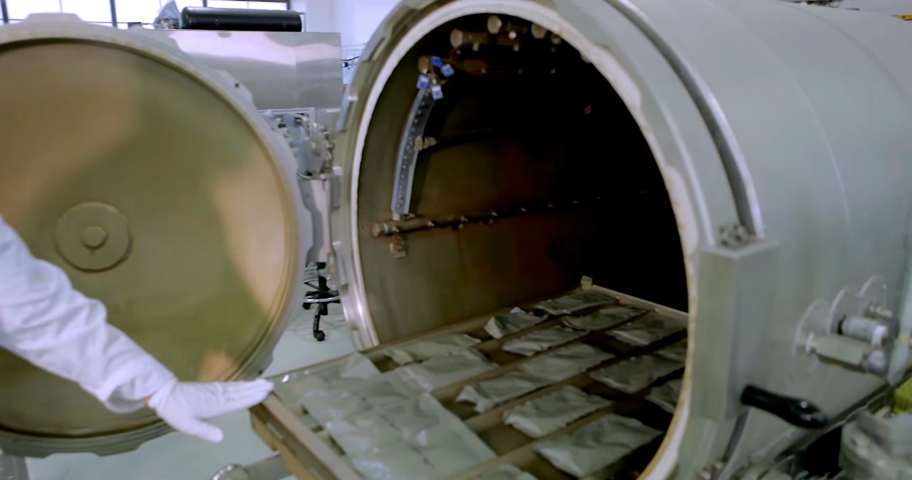 Yum! How Thanksgiving Meals for Astronauts Are Made (Video)