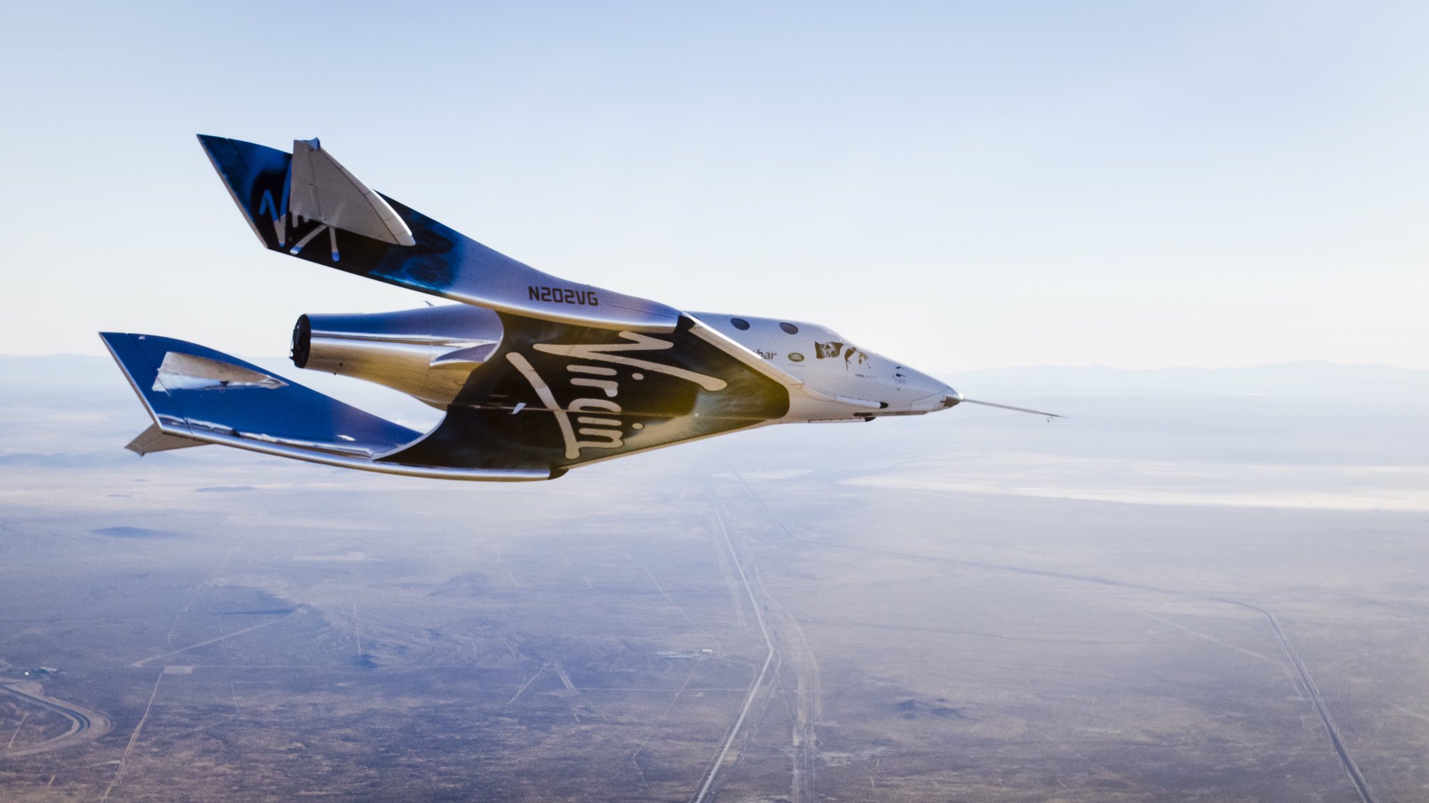 Virgin Galactic's VSS Unity Spaceship Makes 1st Solo Glide Flight