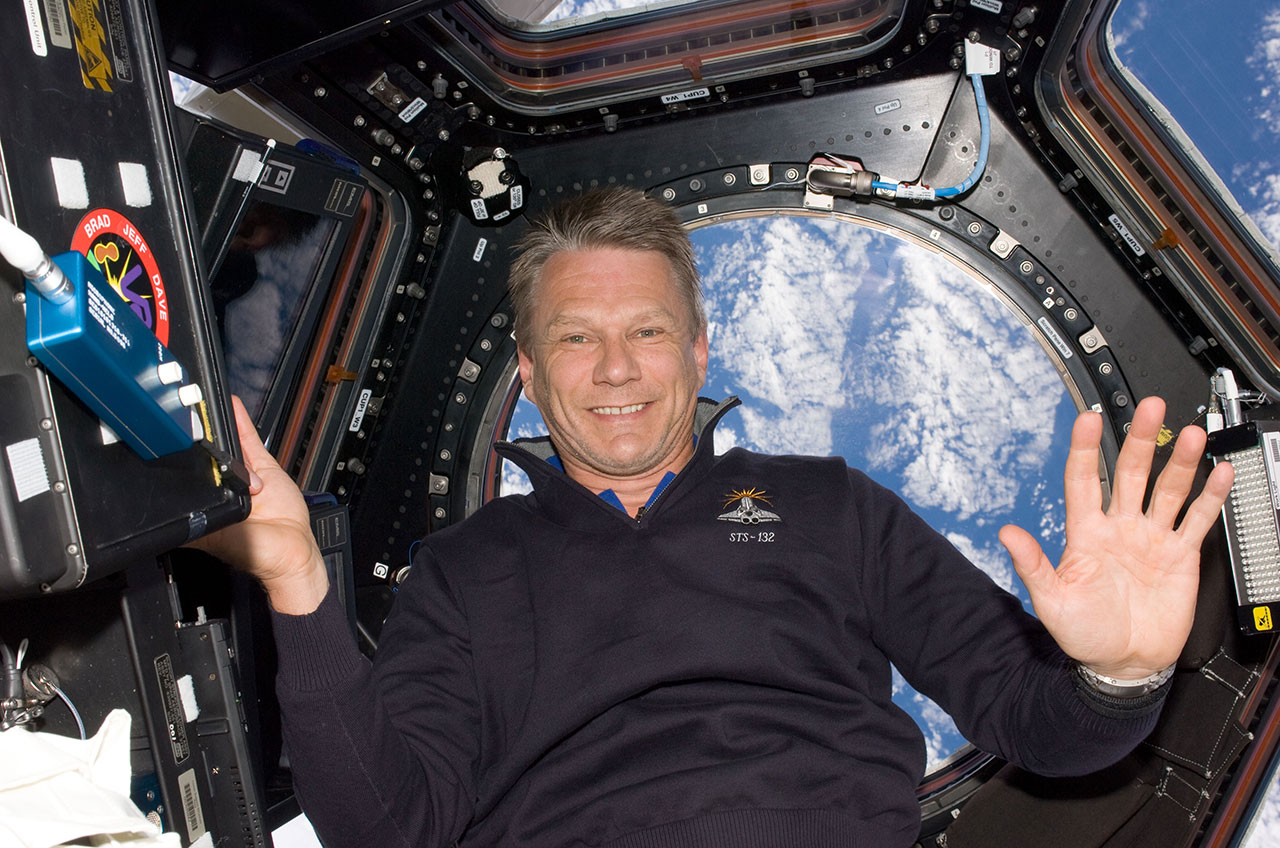 Piers Sellers, Space Shuttle Astronaut and NASA Climate Scientist, Dies at 61