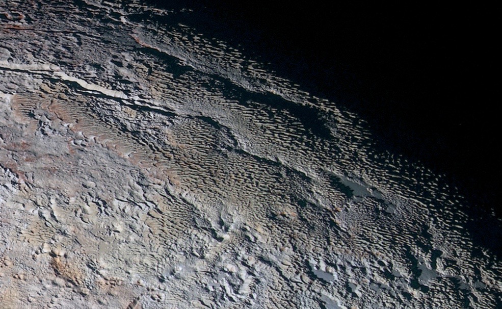 Weird 'Snakeskin' on Pluto Actually Similar to Features on Earth
