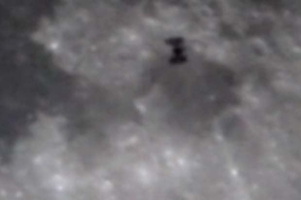 Space Station Flies in the Face of the Moon - Skywatching Video