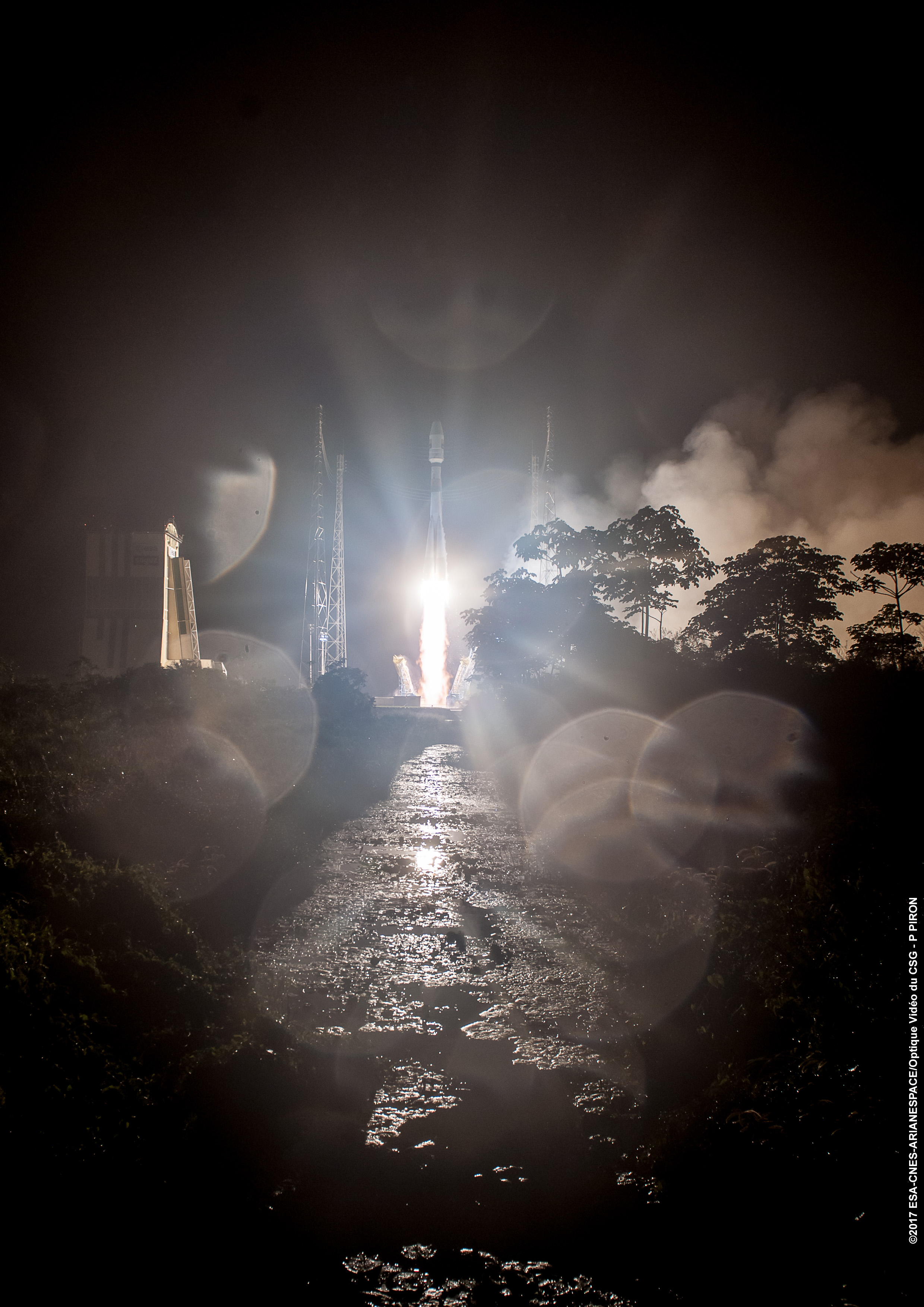 In Photos: Arianespace Soyuz Rocket Launches Hispasat 36W-1 Geostationary Satellite