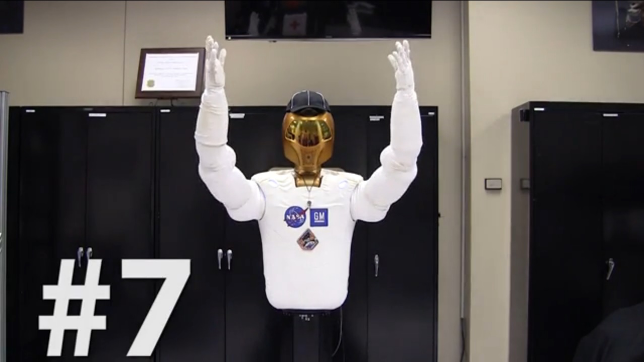 For Super Bowl 2017, NASA's Robonaut 2 Shows Off Ref Skills