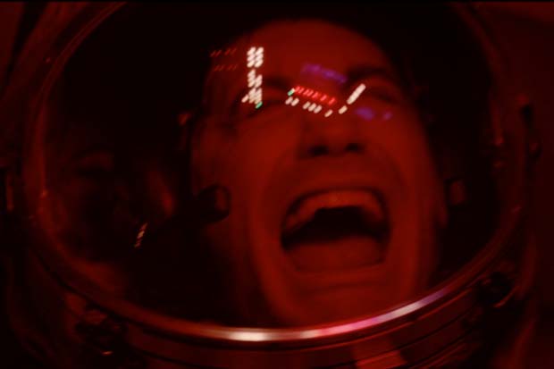 Exclusive 'Life' Trailer - Terrifying Species On Space Station Is From Mars