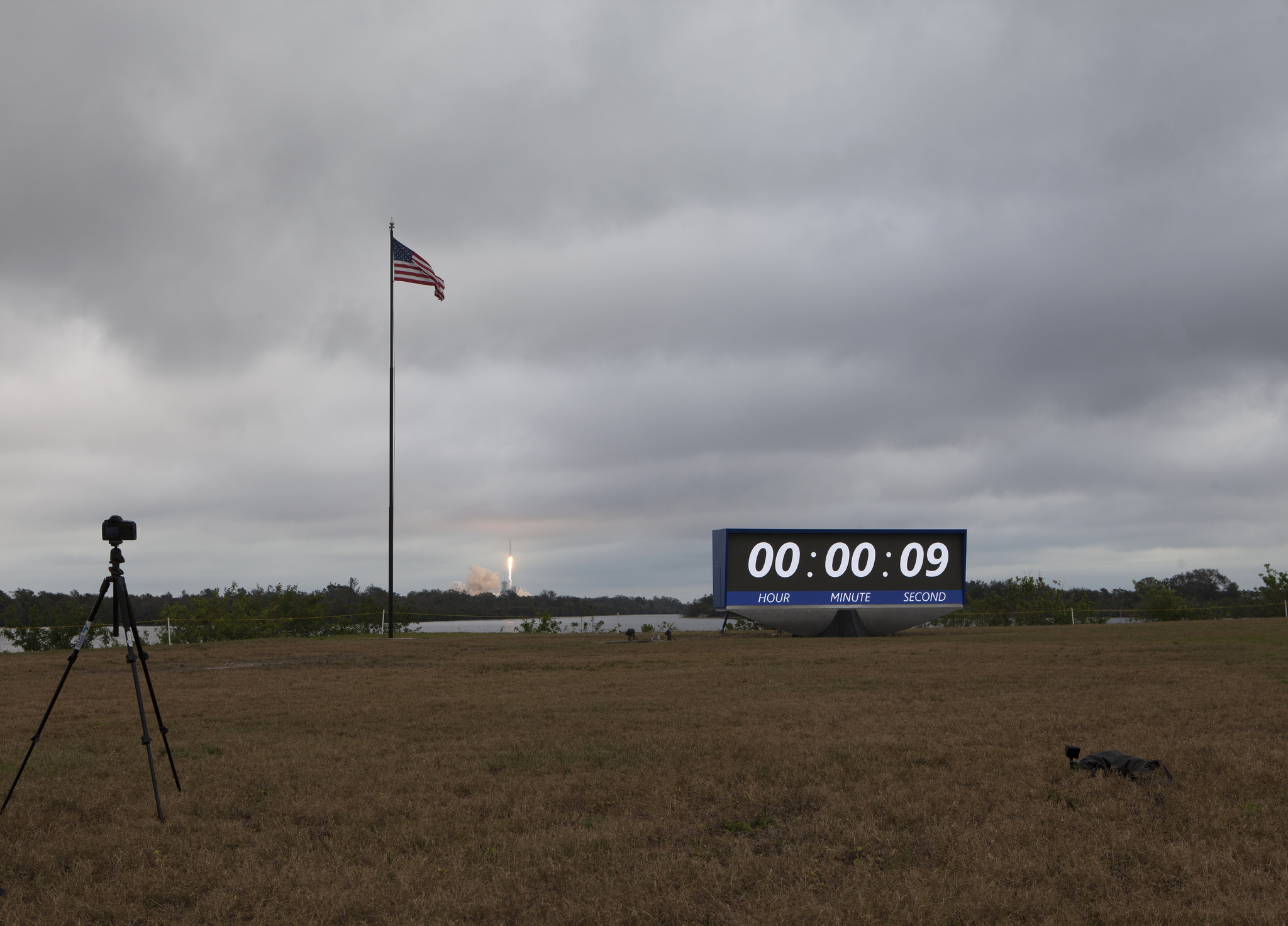 SpaceX, NASA Hail 1st Falcon 9 Rocket Launch from Pad Steeped in History