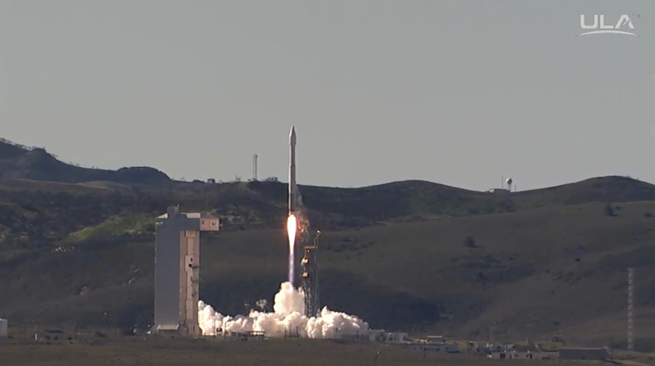 Launch Photos: NROL-79 Spy Satellite Launches Atop Atlas V Rocket