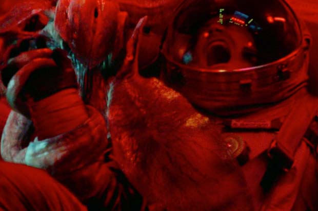 Terrifying 'Life'-Form Revealed In New Red Band Trailer