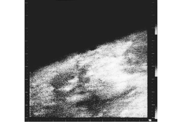 close-up-mars-1965.jpg?1436843510